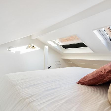 Luxury Fully Equipped Studio - Centrally Located Apartment Huizen Exterior photo